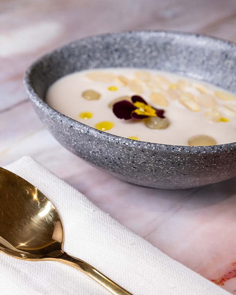 Receta de ajoblanco de coco