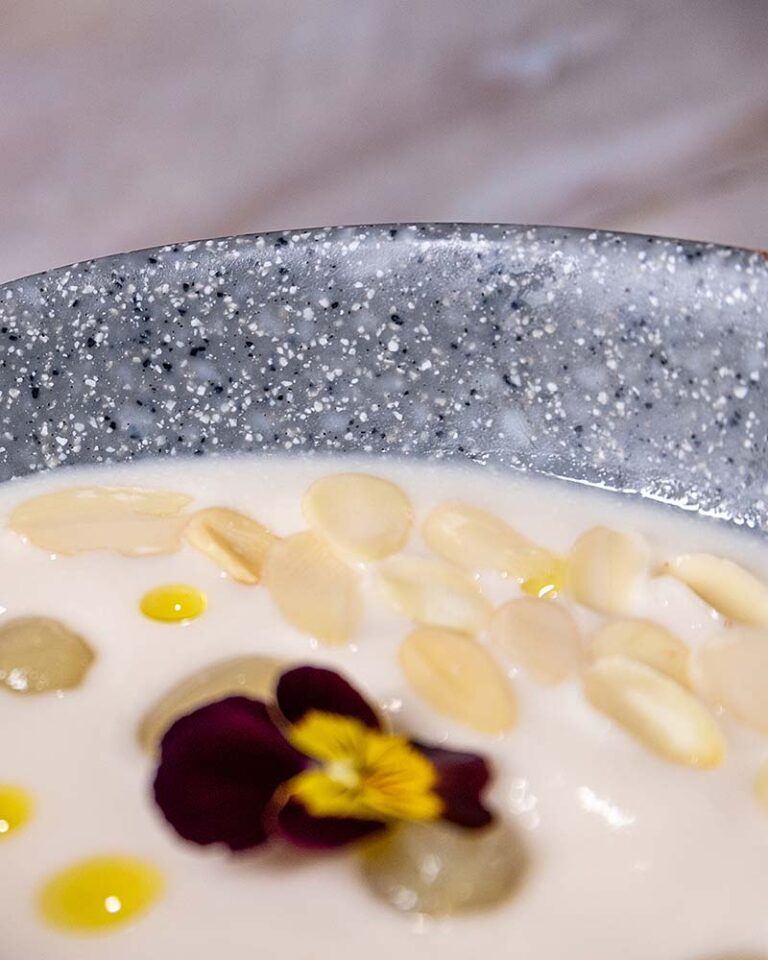 Receta de ajoblanco de coco