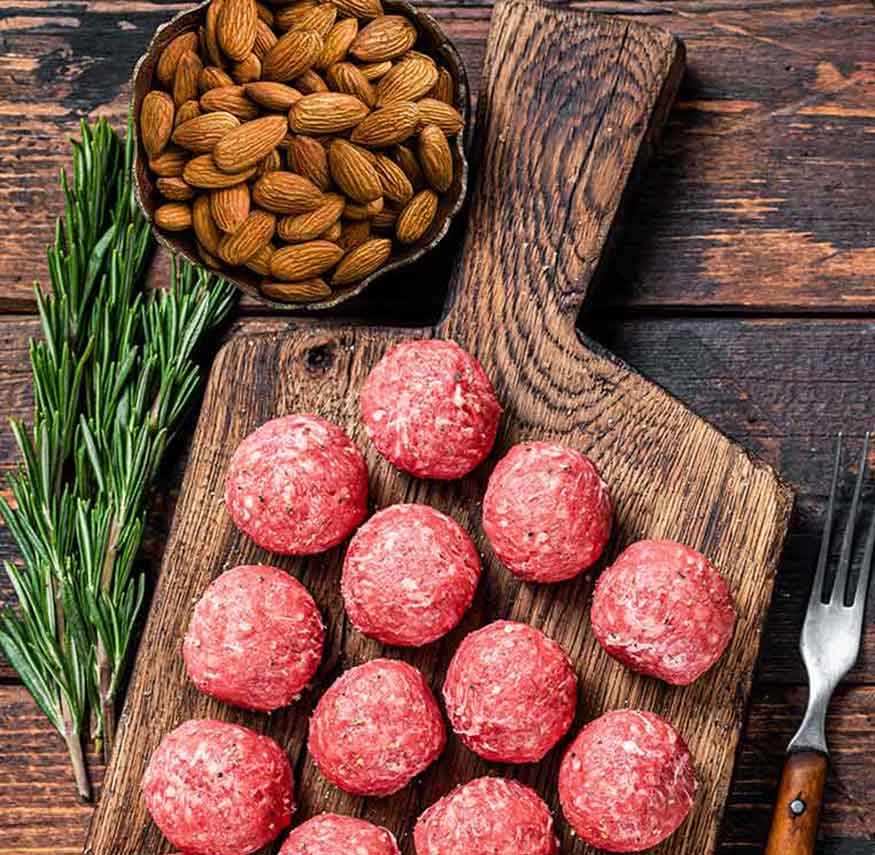 Albóndigas en salsa de almendras de la abuela