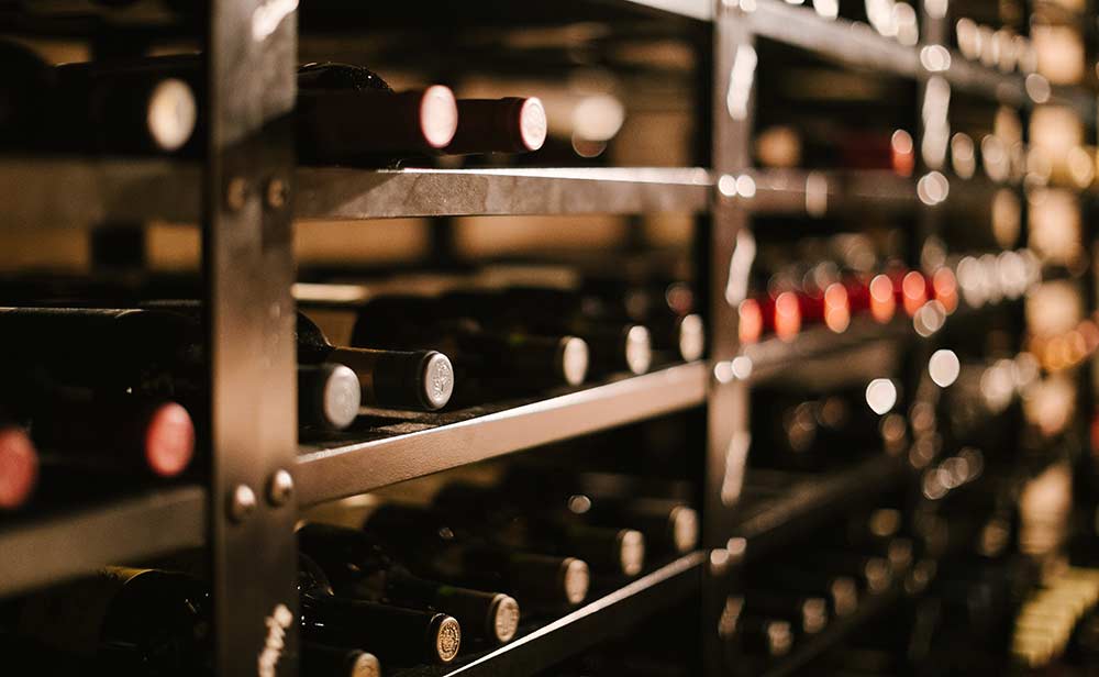 ¿Por qué y cuándo decantar un vino?