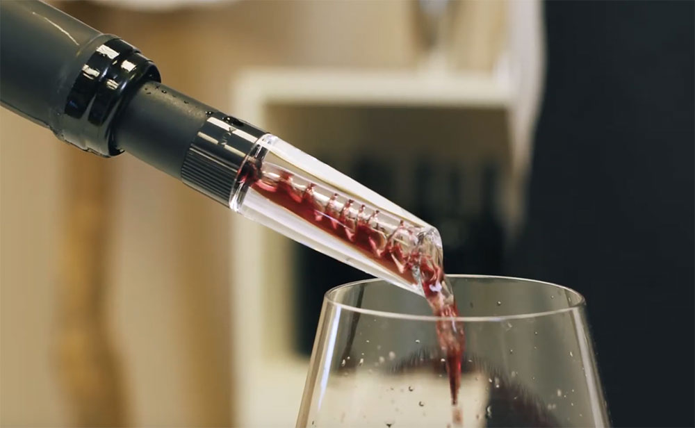 ¿Por qué y cuándo decantar un vino?