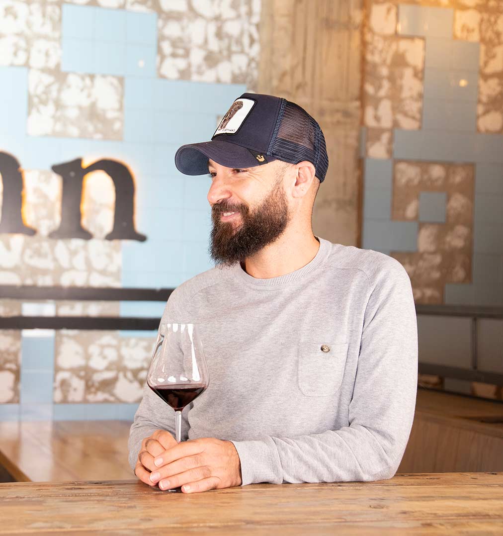 ¿Por qué y cuándo decantar un vino?