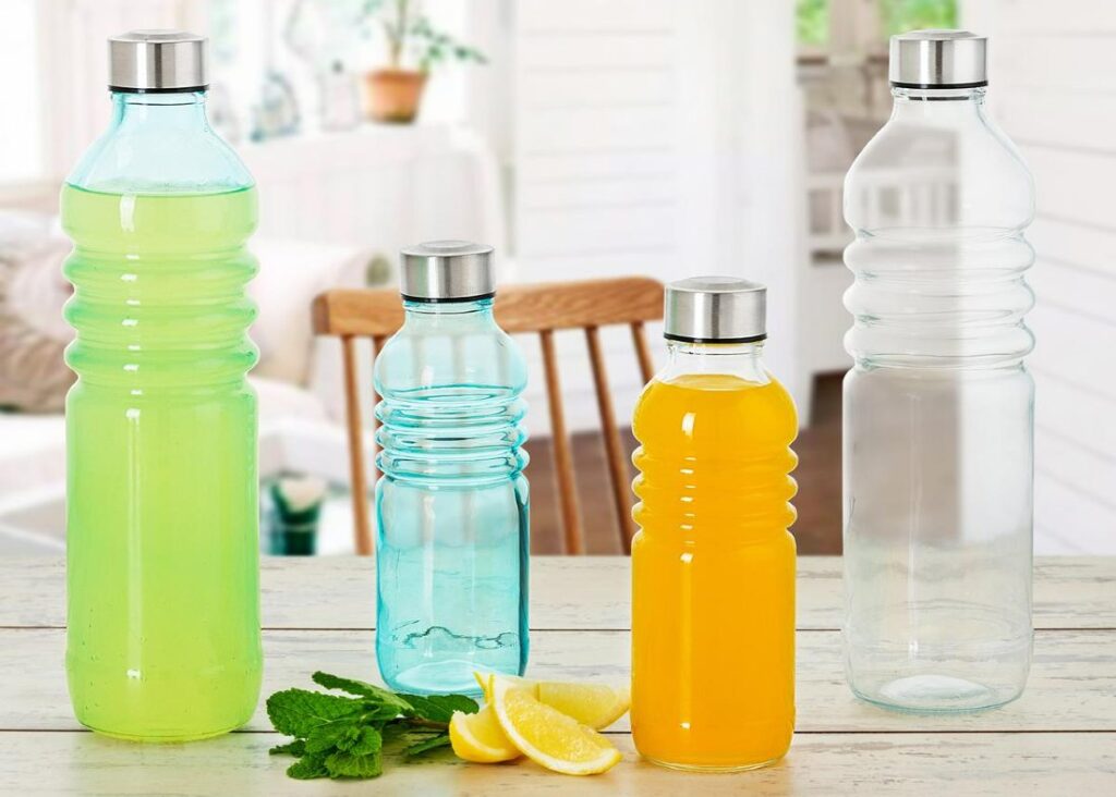 botellas agua y zumo en Oh’Gar