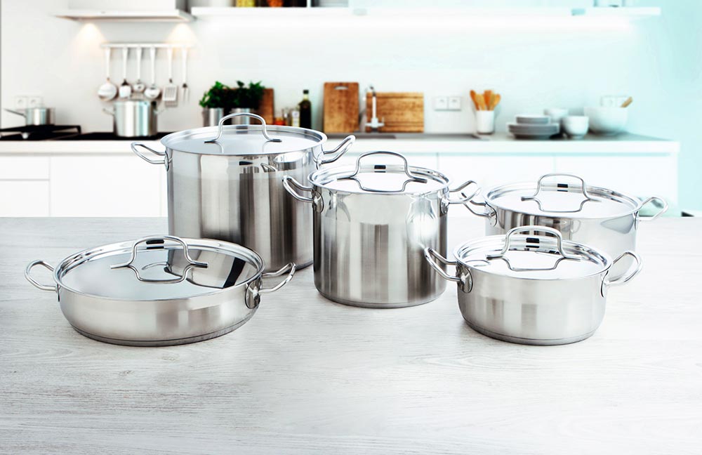 Batería de cocina de acero o aluminio