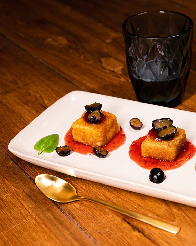 Receta de croqueta de tarta de queso sin horno con arándanos