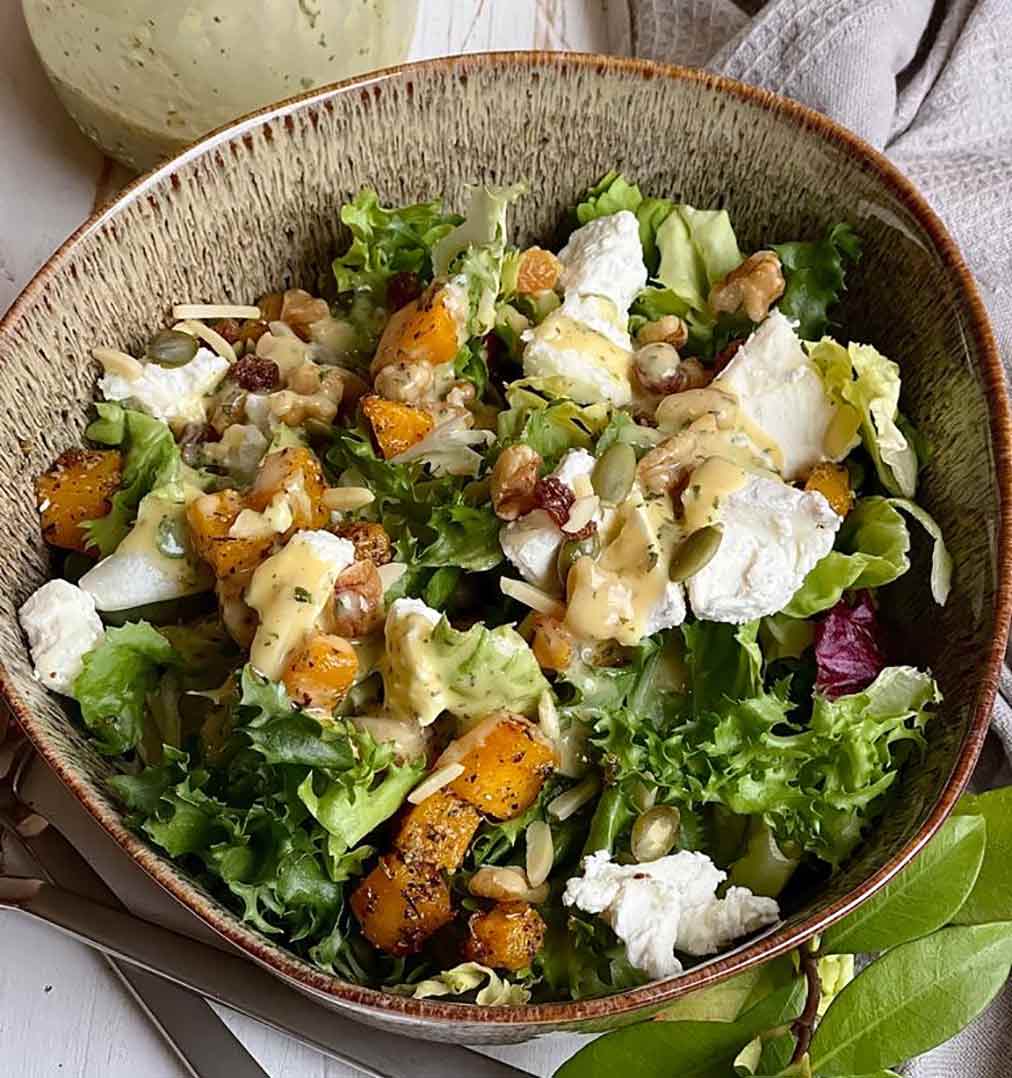 Ensalada templada de calabaza al horno y queso de cabra