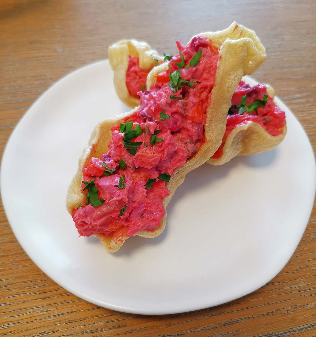 Ensaladilla Rusa y Rosa. Un aperitivo tradicional diferente