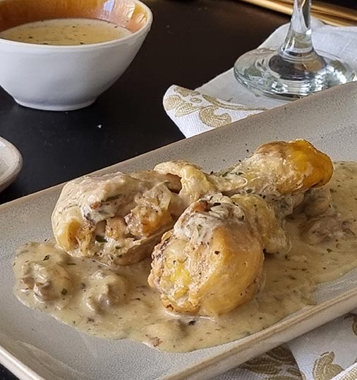 Receta casera de Jamoncitos de pollo en salsa de champiñones
