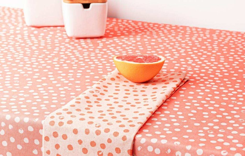 mantel antimanchas naranja