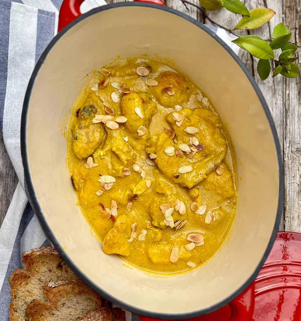 Receta tradicional de Pollo en pepitoria