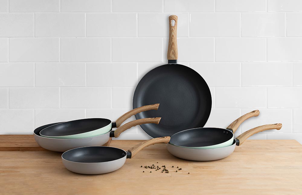 Batería de cocina de acero o aluminio