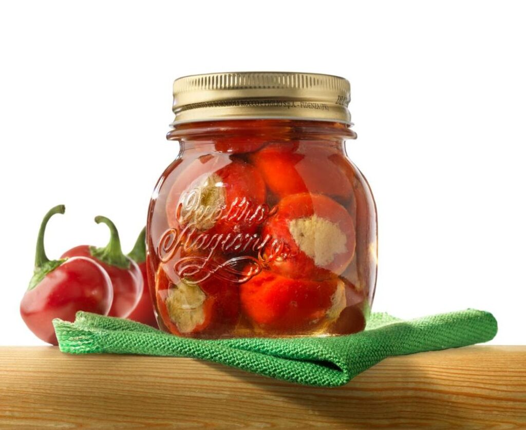 tarro para conservas con pimientos tarro para conservas con pimientos