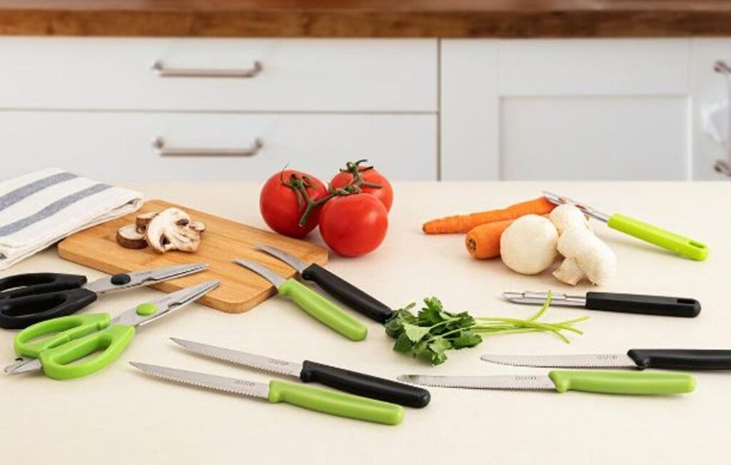 Invertir en un par de tijeras de cocina de calidad es una buena idea Invertir en un par de tijeras de cocina de calidad es una buena idea